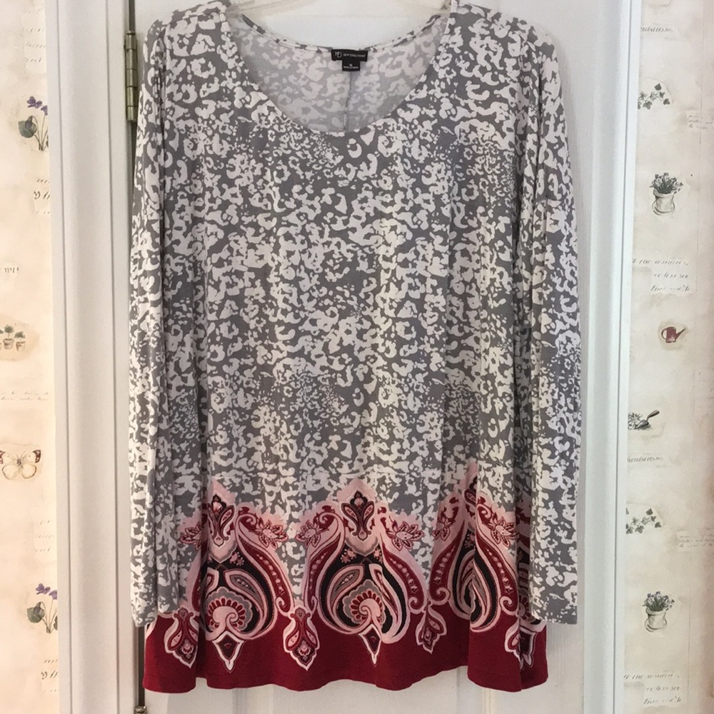 **New Directions Gray Tunic - Size XL